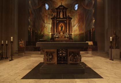 Altar Pfarrkirche Sankt Maximin Koblenz-Horchheim